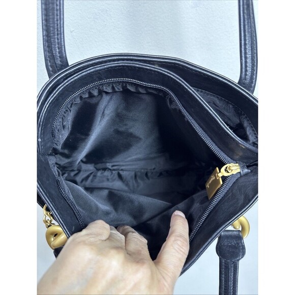 (X3) Tignanello leather  Vintage, Y2K black & gold Shoulder Bag - Picture 13 of 16